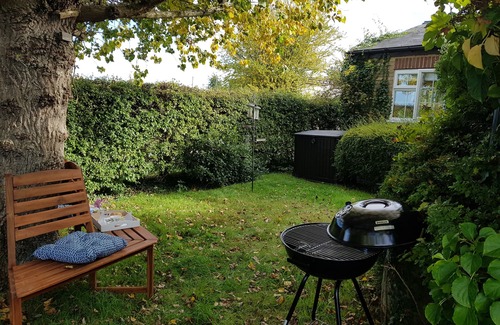 Westmarsh Cottage | Luxury studio suite at Hawthorn Farm, kingsize bed, jacuzzi bath, private garden