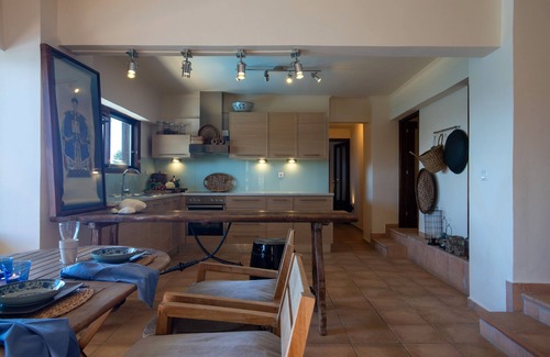 Plaka Apartment | Luxury studio with amazing sea view and swimming pool
