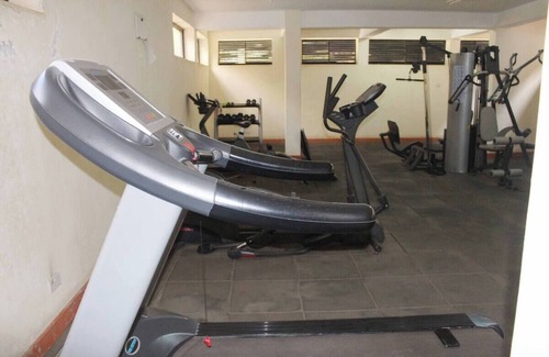 Embakasi Condo | Luxury Suite by Madini near Airport JKIA Train SGR is set in Nairobi. near JKIA
