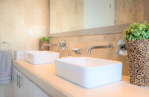 Sunset Beach Apartment | LUXURY SUITE - OCEAN BREEZE SUNSET BEACH