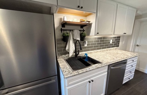 Sedgefield Apartment | Luxury Suite, patio, Gazebo, hammock, sauna, fence