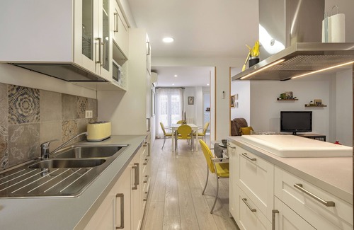 Granada City Center Apartment | LUXURY SUITE SOLARILLO DE GRACIA