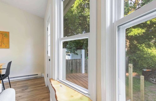 Ithaca House | Luxury Suite | Walk to Commons | Free Parking | NY