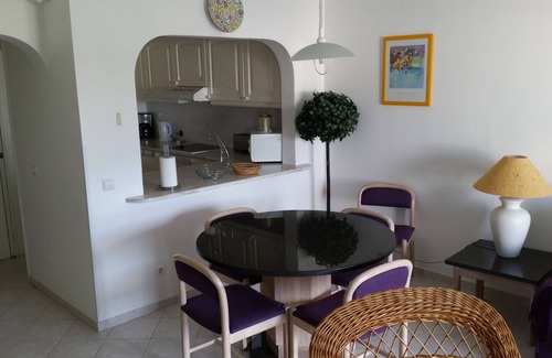 Branqueira Apartment | Luxury T2 A/C apartment, quiet location, wifi, close to Albufeira and Olhos