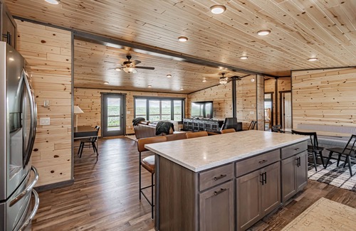Tetonia House | Luxury Teton Valley Home Yellowstone JacksonHole Grand Targhee 6bd 4 Bath