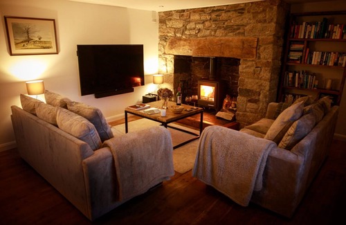 Ilsington Cottage | -Luxury Thatched Cottage- Dartmoor, Devon