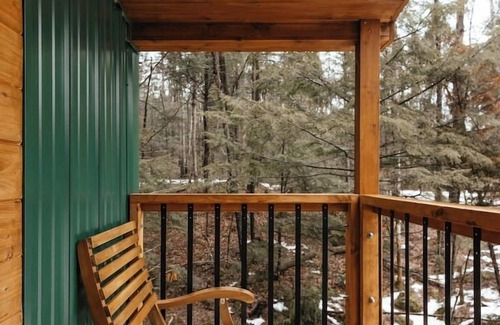 North Woodstock Cabin | Luxury Tiny Home Getaway-LILAC Home