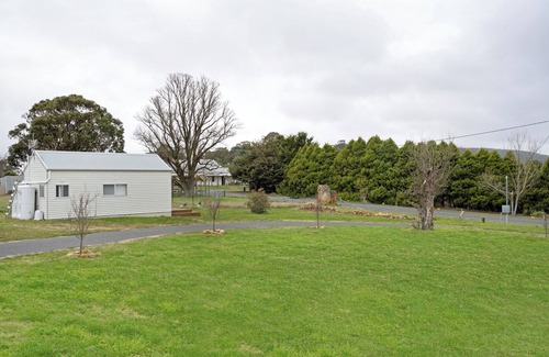 Collector Apartment | Luxury Tiny Home in Collector NSW