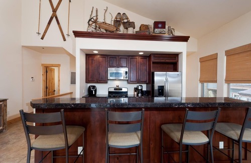 Purgatory House | Luxury Townhome - Views - Ski in/Out - End Unit - Fire Pit