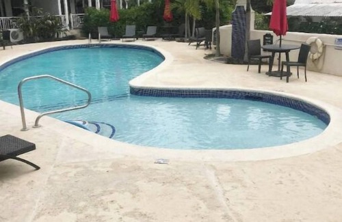 Weston Apartment | Luxury Two Bedroom Condo with Poolnn