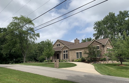 Notre Dame House | Luxury Upscale Home Adjacent To Notre Dame and Warren Golf