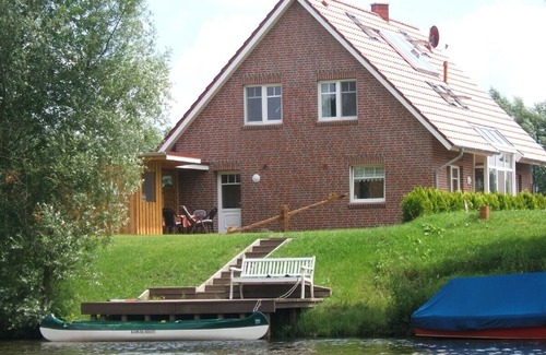 Timmel House | Luxury vacation home by sea, boat dock, handicap accessible & allergy friendly
