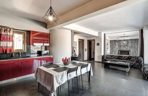 Kropia Apartment | Luxury view apartment 10min from Athens airport