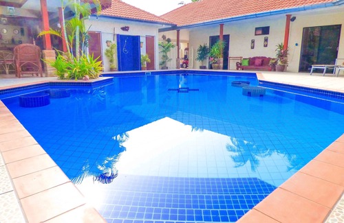 Pranburi Villa | Luxury villa 20 min south of Hua Hin