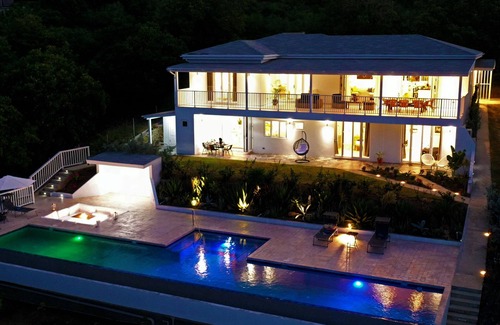 Mount Hardy Villa | Luxury Villa 3BR-ocean view-infinity pool. Private Chef Optional.