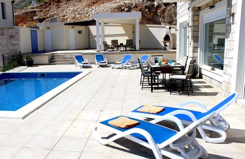 Ravno Villa | Luxury Villa Arc with private pool near Dubrovnik