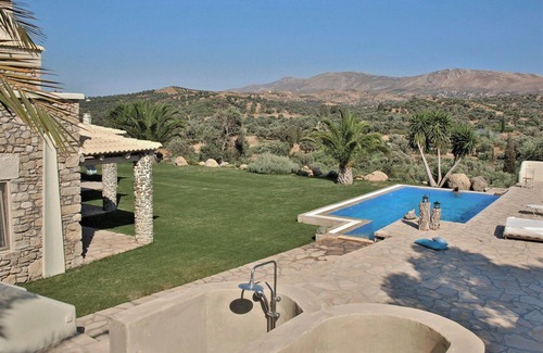 Pitsidia Villa | Luxury villa Armonia in quiet position, private pool -Pitsidia Matala Kamilari