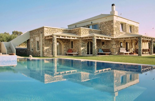 Pitsidia Villa | Luxury villa Armonia in quiet position, private pool -Pitsidia Matala Kamilari