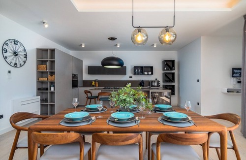 Podstrana Villa | Luxury villa Cecilia with 4 en-suite bedrooms located 250m from the beach in Podstrana, max 8 people