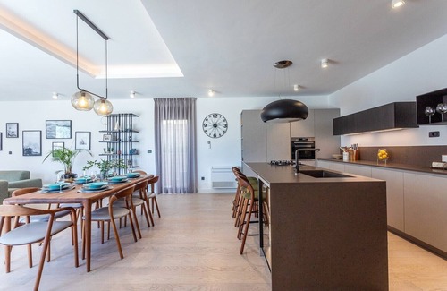 Podstrana Villa | Luxury villa Cecilia with 4 en-suite bedrooms located 250m from the beach in Podstrana, max 8 people