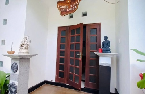 Hikkaduwa Villa | Luxury Villa Costanza