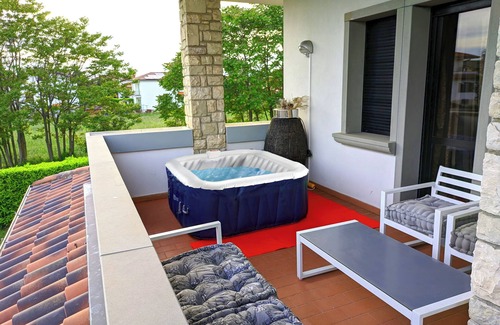 Dalmine Villa | Luxury Villa Eleganza with pool, SPA, hot tub, huge dayroom, garden, barbecue