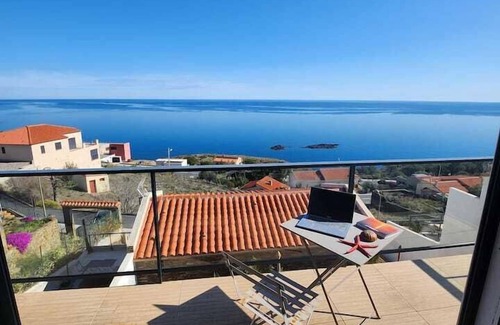 Cerbere Villa | Luxury villa facing the sea: swimming pool and Spa and elevator. Kayak paddle.
