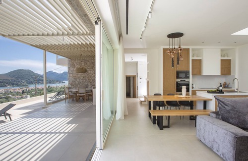 Nidri Villa | Luxury Villa Feline, with an incredible sea view near Nidri!