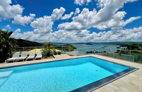 Trois-Ilets Villa | Luxury villa for 8 people, 30° heated pool + sea view = SUPER HOLIDAY
