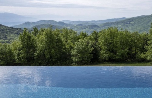 Montelovesco Villa | Luxury Villa for 6 inside a wonderful Estate