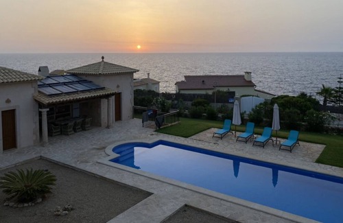 Cala Murada Villa | Luxury villa for 8 people, sea view from all rooms, large pool, BBQ house ...