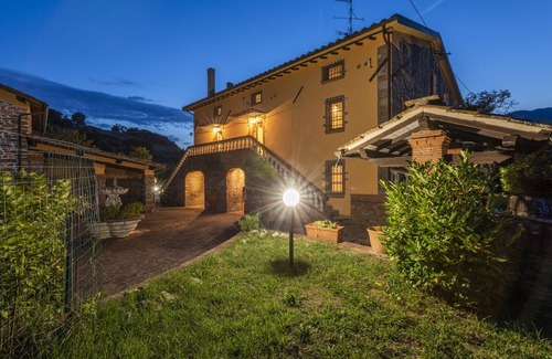 Leccio Villa | Luxury villa for your Tuscan holidays, a few minutes from Lucca, private swimmin