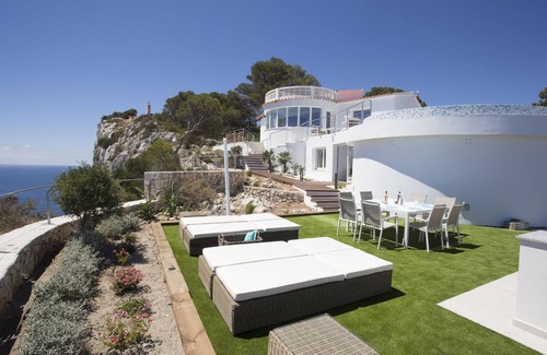 Cap de la Nau Villa | Luxury Villa front of the sea for 8 Persons