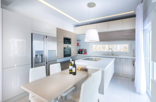 Achlia Villa | Luxury villa,heating pool superior facilities ideal for families, free transfer