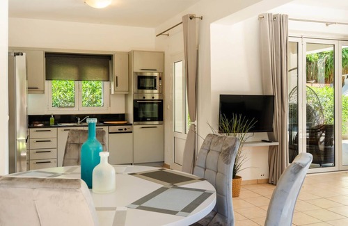Sissi Villa | Luxury Villa Hera with private pool and beautiful garden with lawns. Sisi, Crete