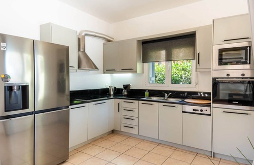 Sissi Villa | Luxury Villa Hera with private pool and beautiful garden with lawns. Sisi, Crete