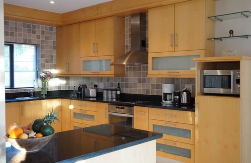 Somerset West Villa | Luxury villa, high standard, beautiful mountain and ocean views