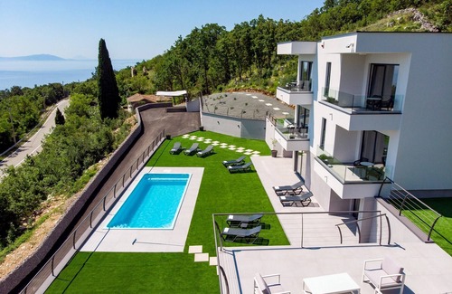 Zagore Villa | Luxury Villa Amataa - 38m2 heated pool, jacuzzi, sauna, family, stylish, pets allowed