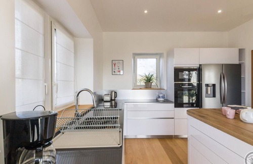 Carolles Cottage | Luxury Villa in Carolles, sea view, 4 bedrooms