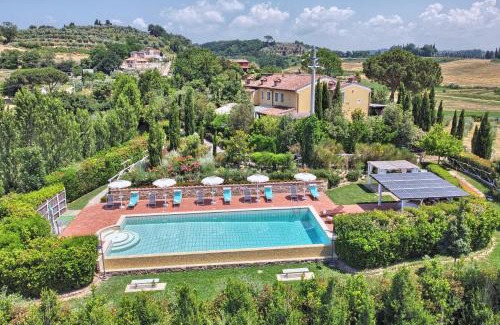 Palaia Villa | Luxury Villa in Tuscany with Pool near Pisa and Florence - Sixe Bedrooms 12 pl