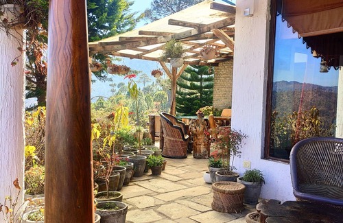 Kaul Villa | Luxury Villa in Quaint Village