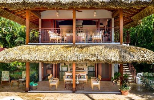 Los Lagos Villa | Luxury Villa less than 400 meter walk to the Beach - Pool & Jacuzzi Sleeps 10-12