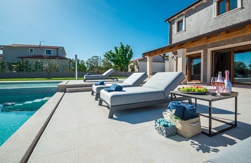 Divsici Villa | Luxury Villa Mabuhay in a quiet part of Istria