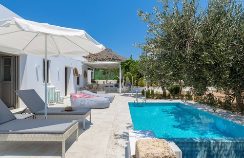 Pefkos Villa | Luxury Villa Mami with 4 Bedrooms and Private Pool close to beach in Pefkos