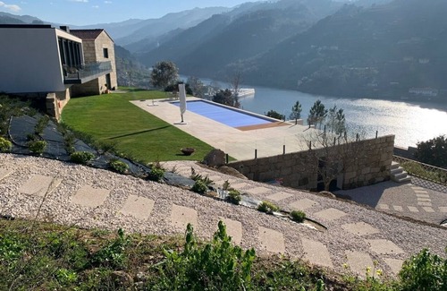 Ribadouro Villa | Luxury villa on the River Douro - heated pool, stunning views