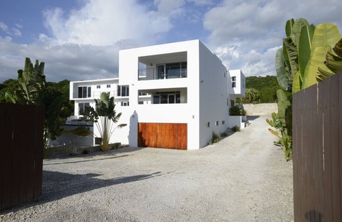New Hope Villa | Luxury Villa Overlooking the Caribbean Sea