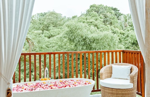 Tegal Mengkeb Villa | Luxury Villa Overlooking to River and Jungle - Indah 4