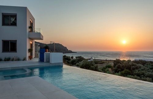 Sfinari Villa | Luxury villa Oxygen in Sfinari with sunset views