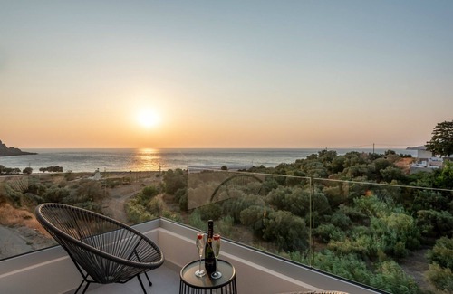 Sfinari Villa | Luxury villa Oxygen in Sfinari with sunset views