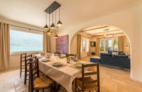 Chaparon House | Luxury Villa Pernette, vue lac et plage privée - LLA Selections by Location Lac Annecy